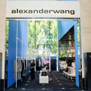 「DARE TO LOVE 以爱为勇」七夕VIP预览活动：周峻纬优雅亮相，演绎先锋爱的宣言 ...