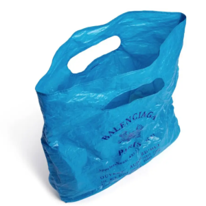 巴黎世家新包撞脸塑料袋，售价8200元！网友：买不起又看不上 ...